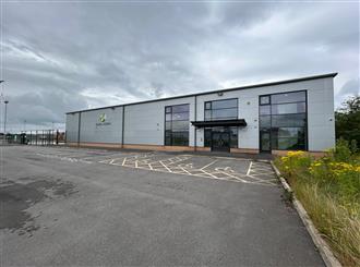 Commercial Property to let in Wigan